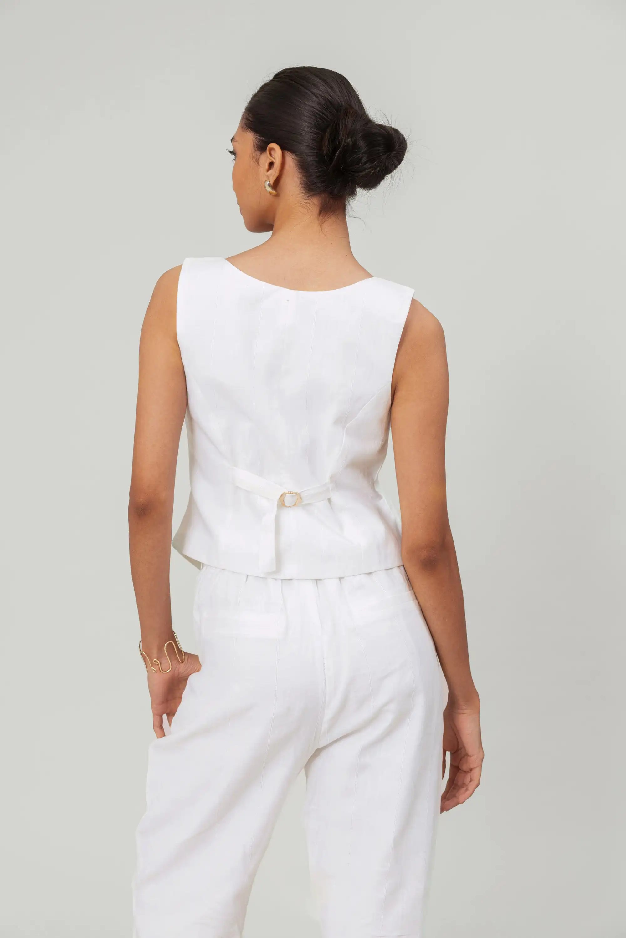 White Linen Vest by THE MRCH MUSE