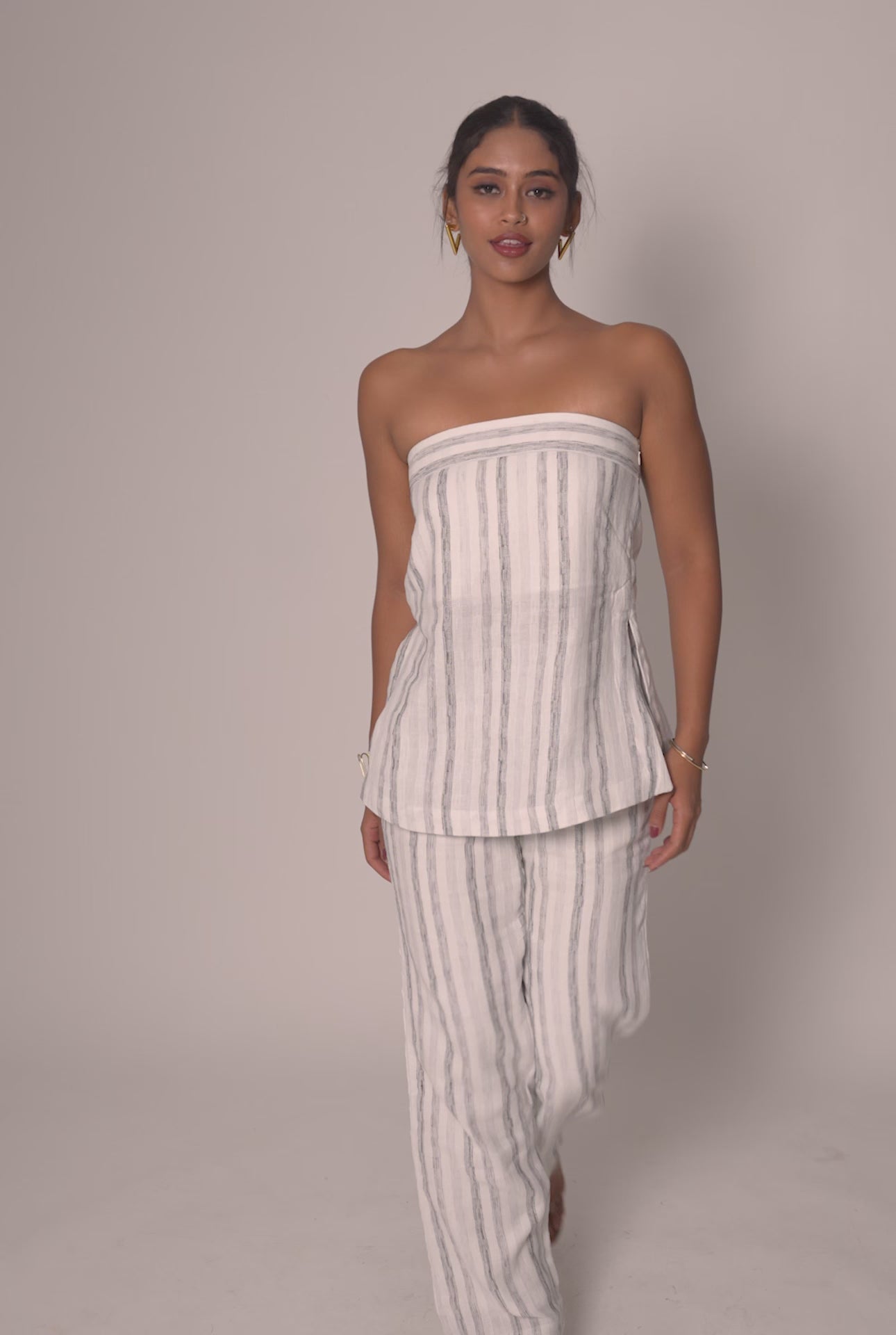 White and Black Striped Strapless Top by THE MRCH MUSE